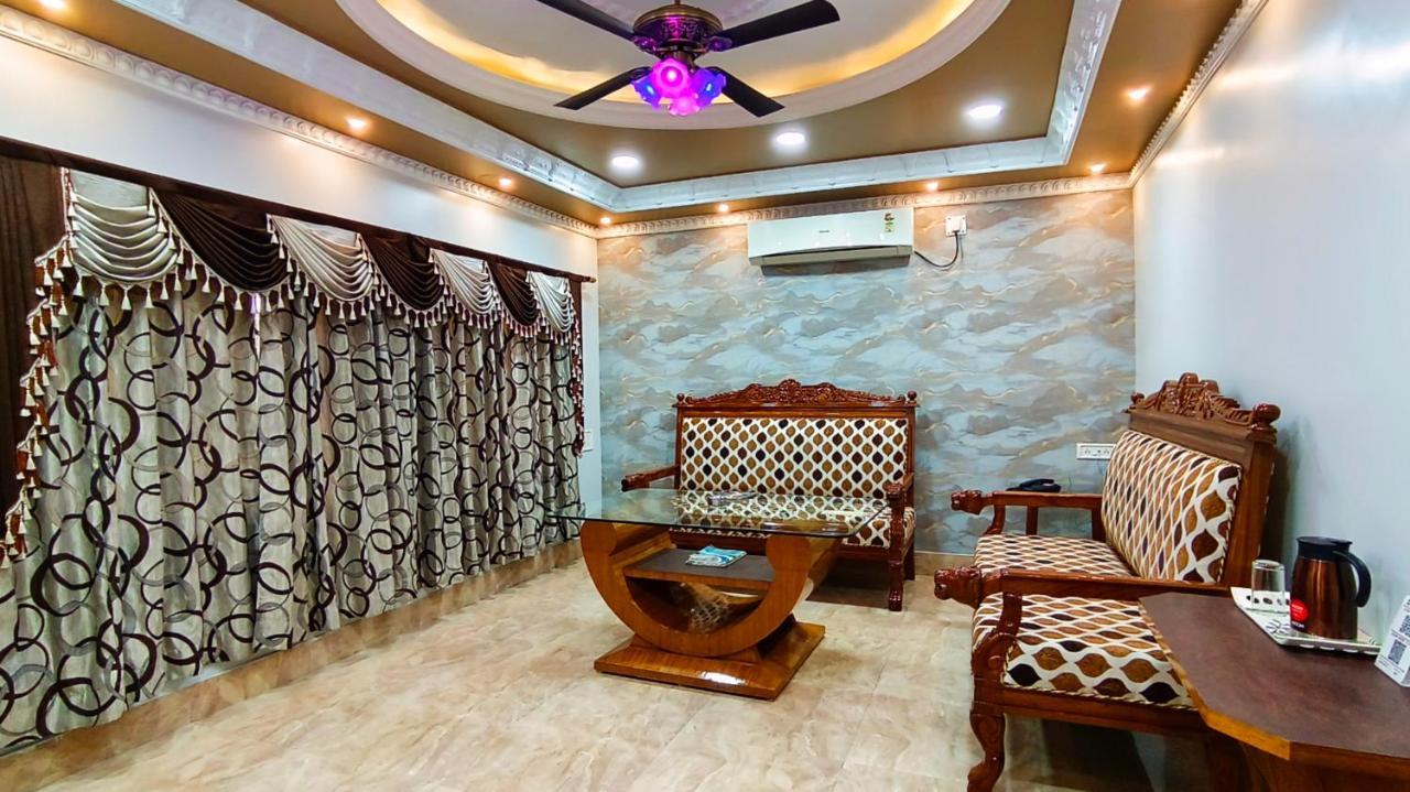 Hotel Samrat Baharampur Buitenkant foto