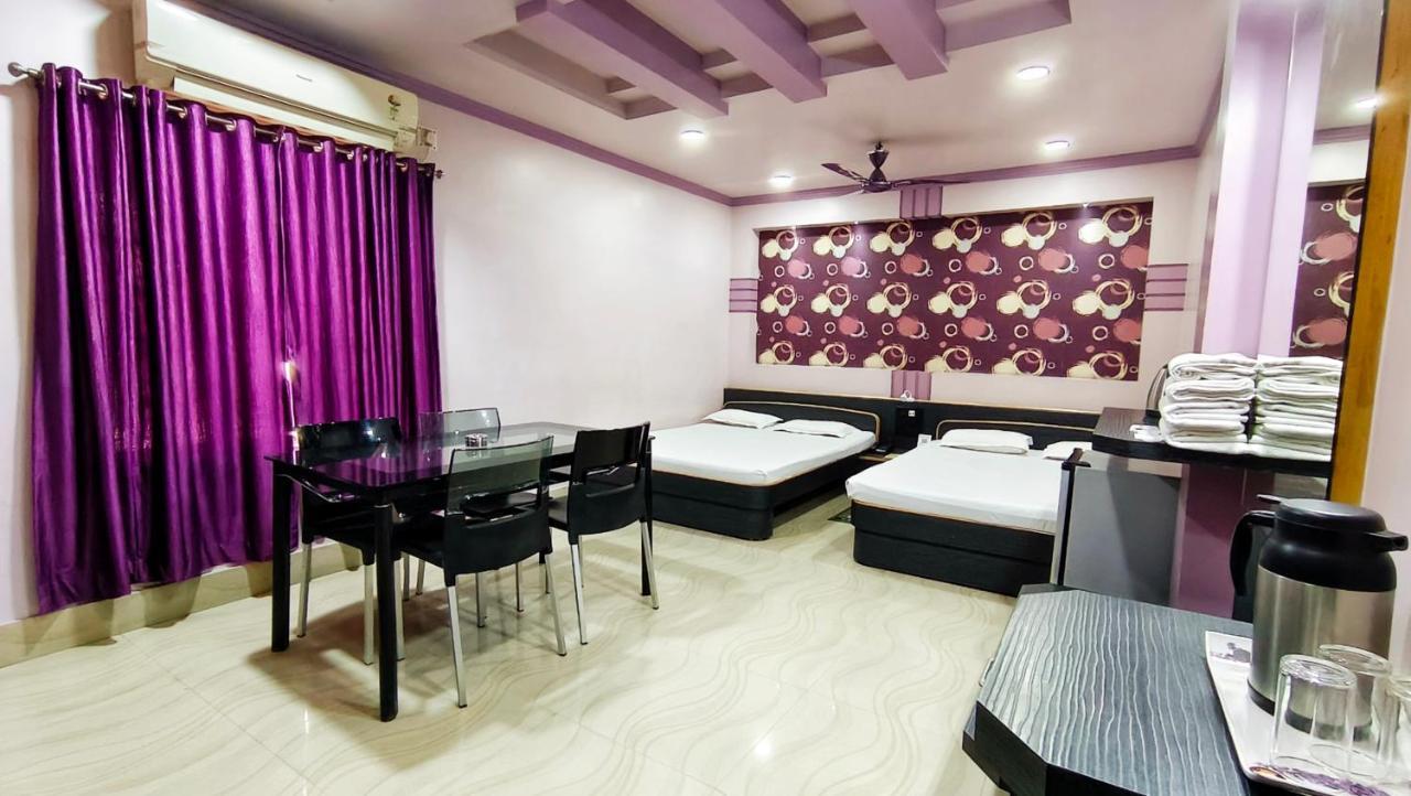 Hotel Samrat Baharampur Buitenkant foto