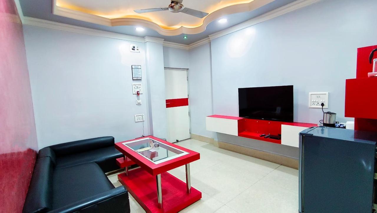 Hotel Samrat Baharampur Buitenkant foto
