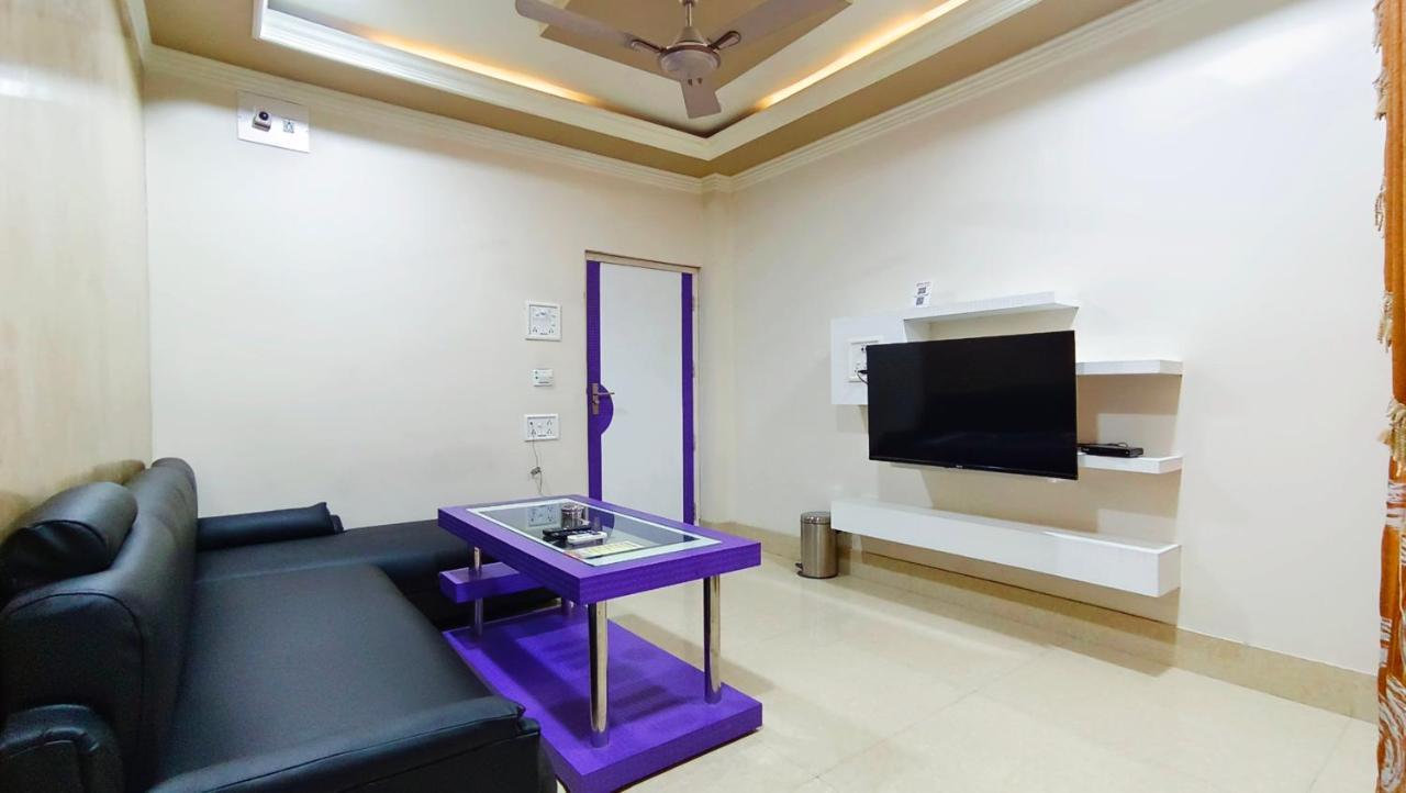Hotel Samrat Baharampur Buitenkant foto