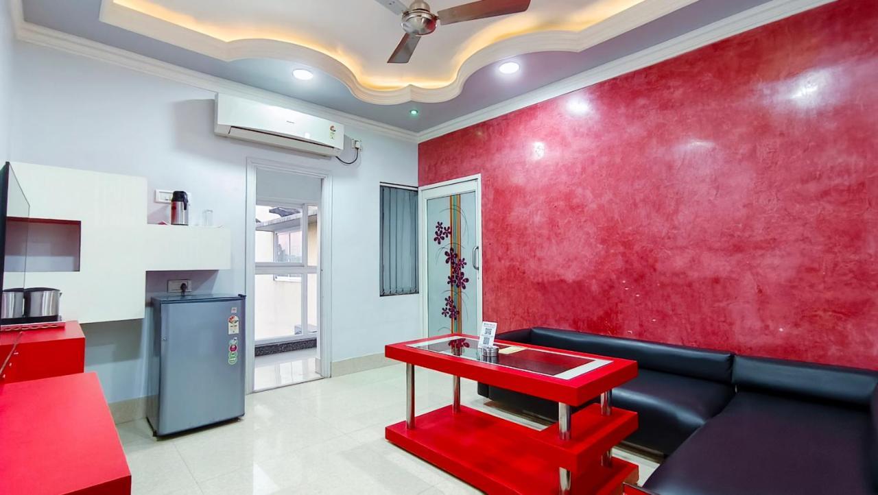 Hotel Samrat Baharampur Buitenkant foto