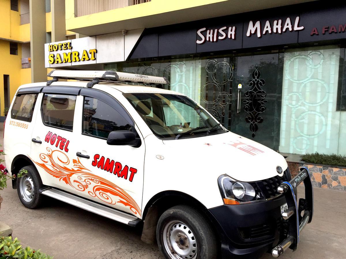 Hotel Samrat Baharampur Buitenkant foto